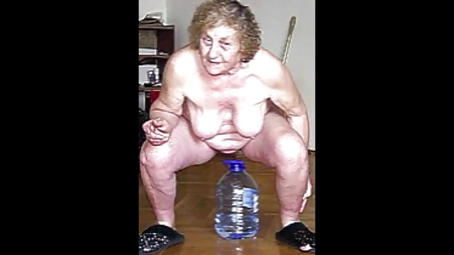 XXX بدون ثبت نام زوج برزیل در کارناوال در سکیسی ایرانی ریو زندگی می کنند