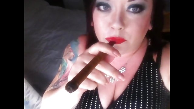 XXX بدون ثبت نام دو دختر به طور کامل جایگزین سکس ا بچه ها شدند