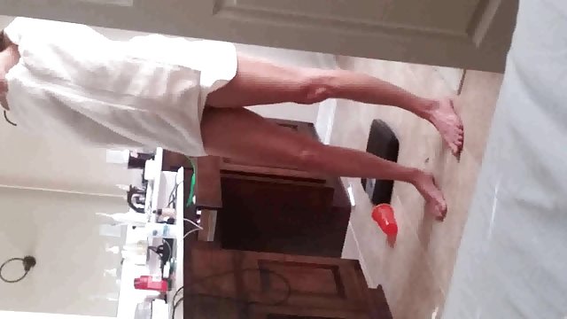 XXX بدون ثبت نام لورا و دوست سکس ایراني پسرش